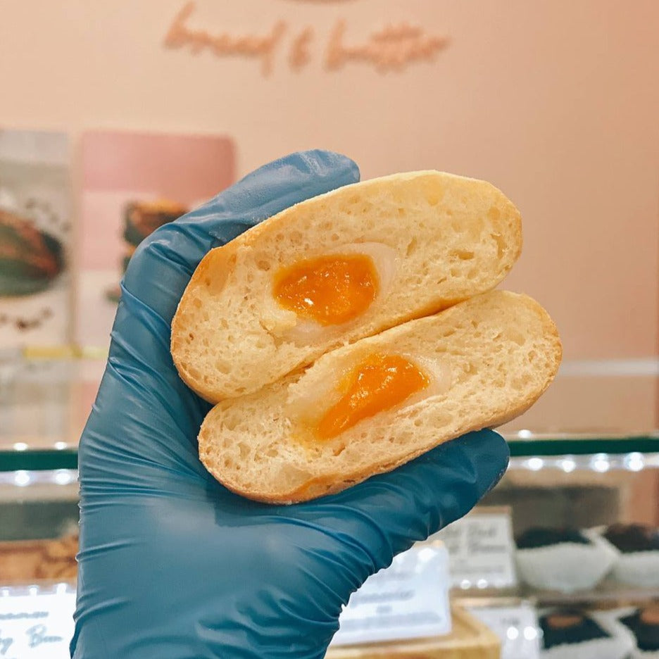 SALTED EGG YOLK MOCHI BUN