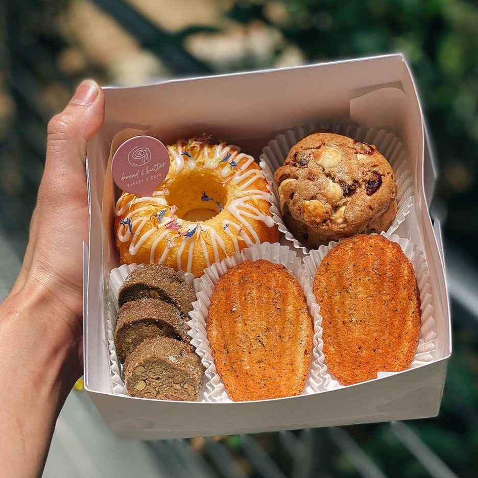 MINI BUNDT CAKES (PERFECT FOR DOOR GIFTS)