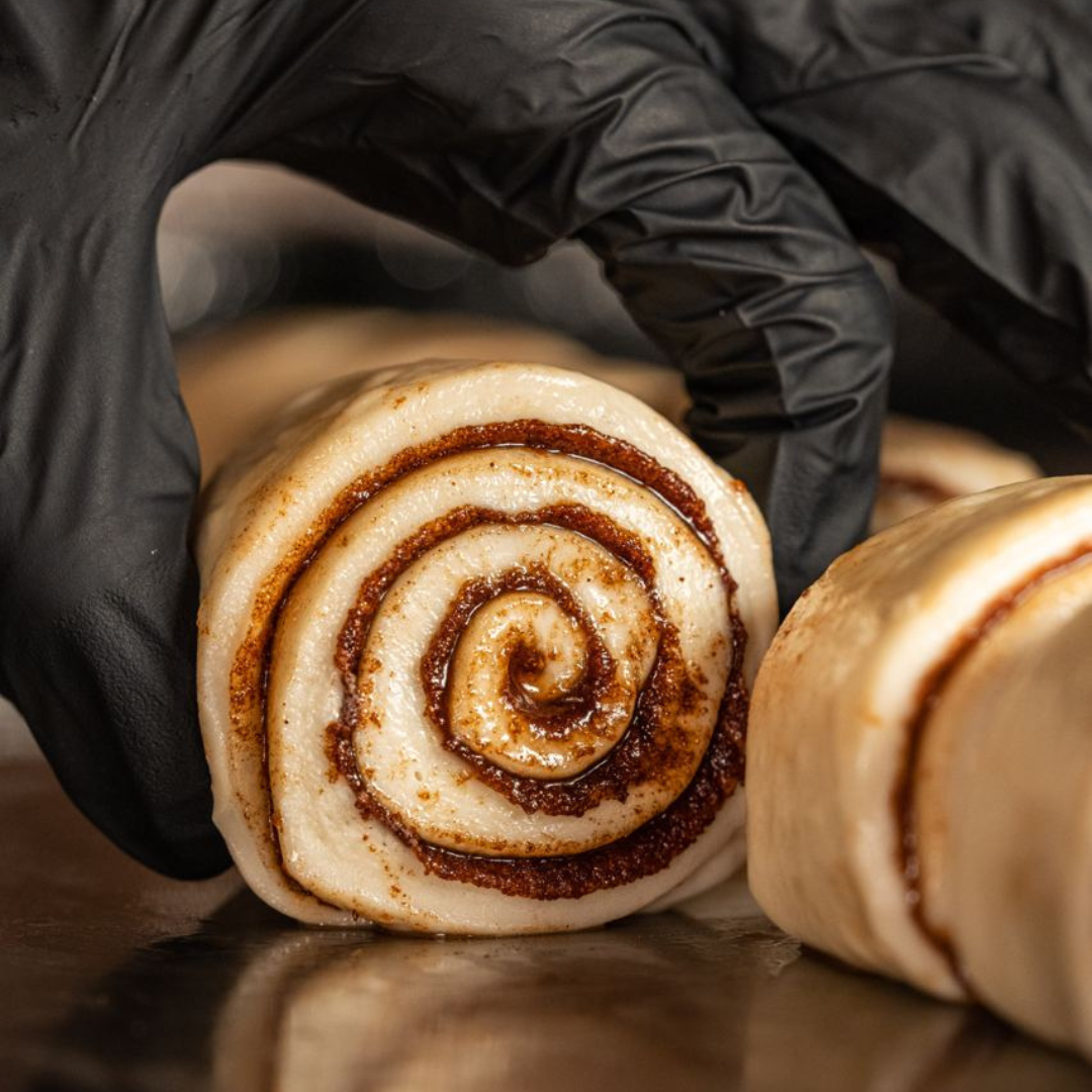 PECAN & CINNAMON STICKY BUNS