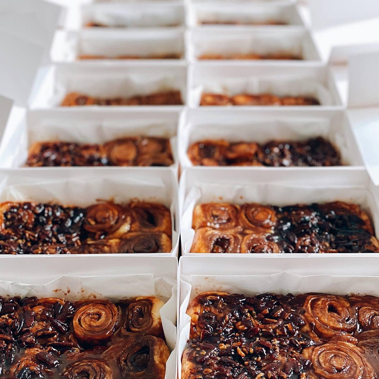 1/2 & 1/2 CINNAMON STICKY BUNS (Set of 12)